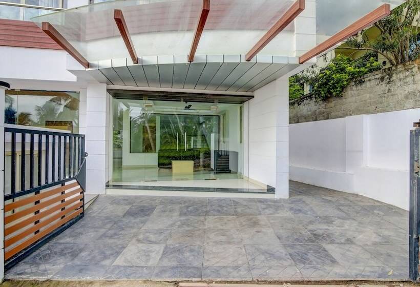 בית מלון כפרי Cilantro By The Sea