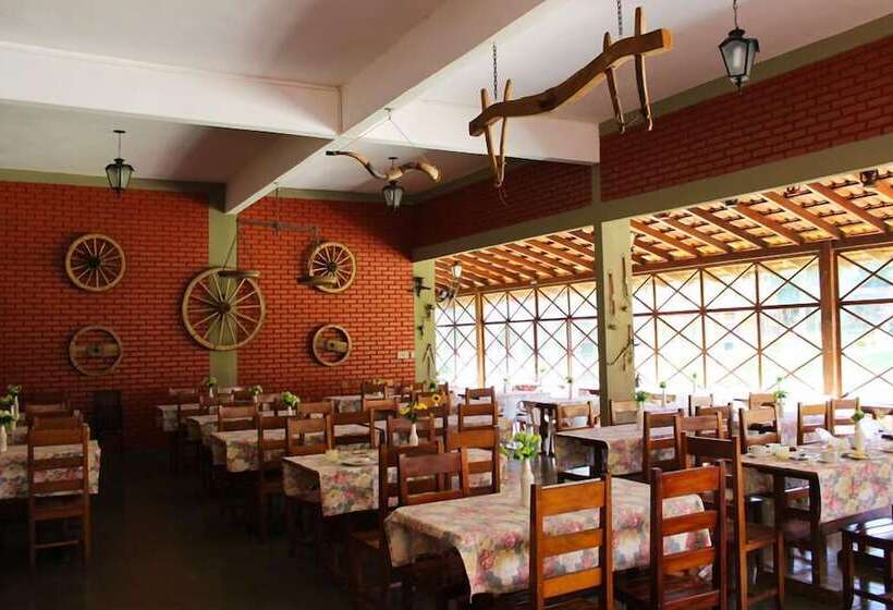 فندق Estancia Park