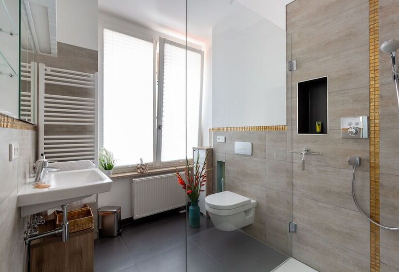 Отель Fischerwiege Apartments Am Domplatz