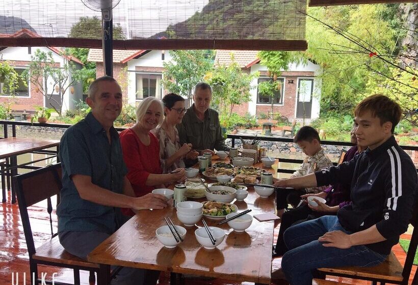 هتل Hang Mua Family Homestay