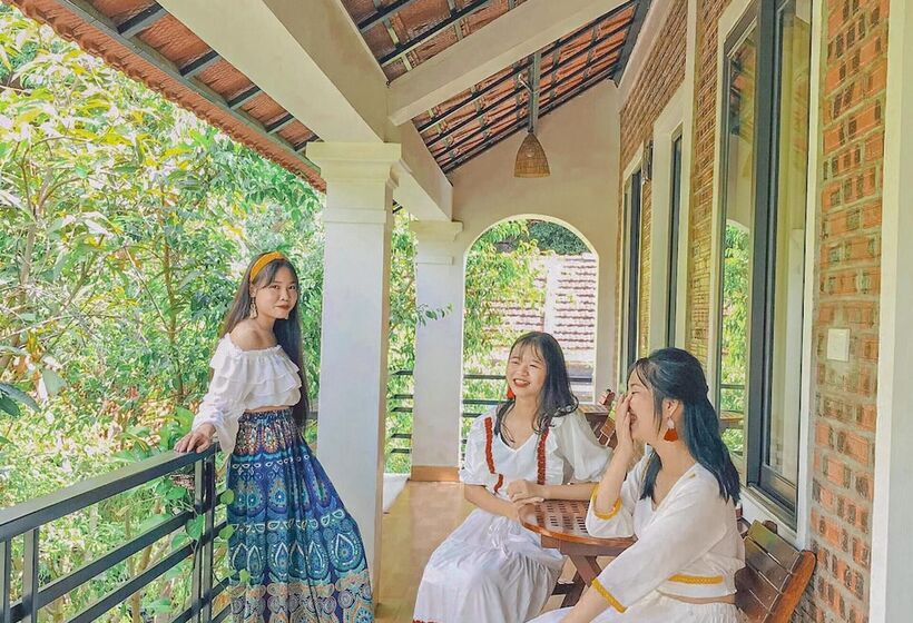 هتل Hang Mua Family Homestay