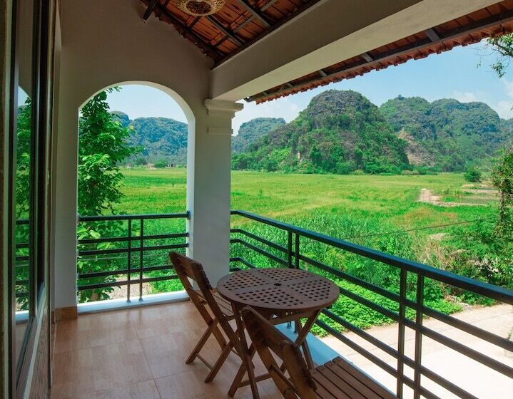 هتل Hang Mua Family Homestay