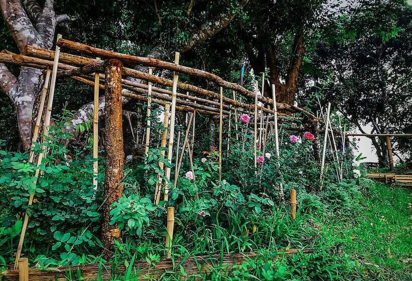 호텔 Hughome Valley Chiangdao