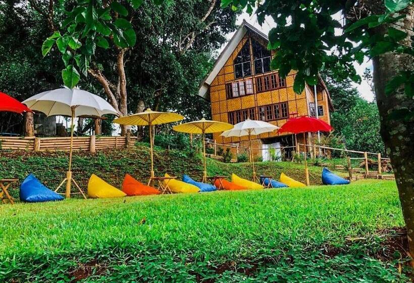 호텔 Hughome Valley Chiangdao