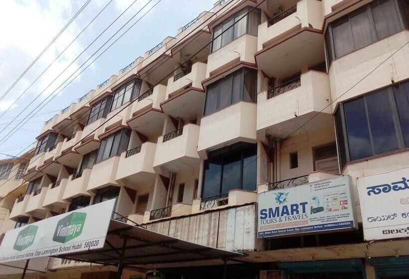 Hotel Iroomz  Samrat Ashok