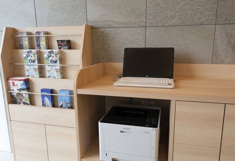 فندق Just Inn Matsusaka Station