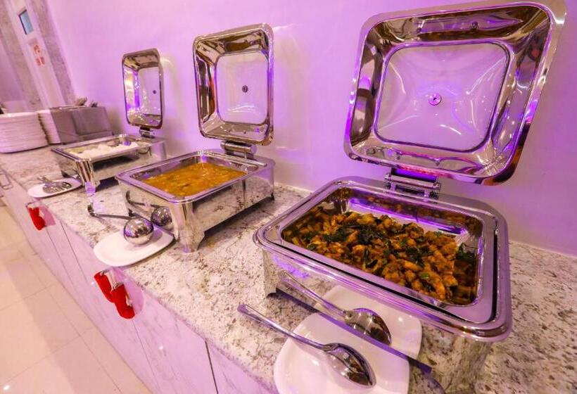 Hotel Nitheesh Residency