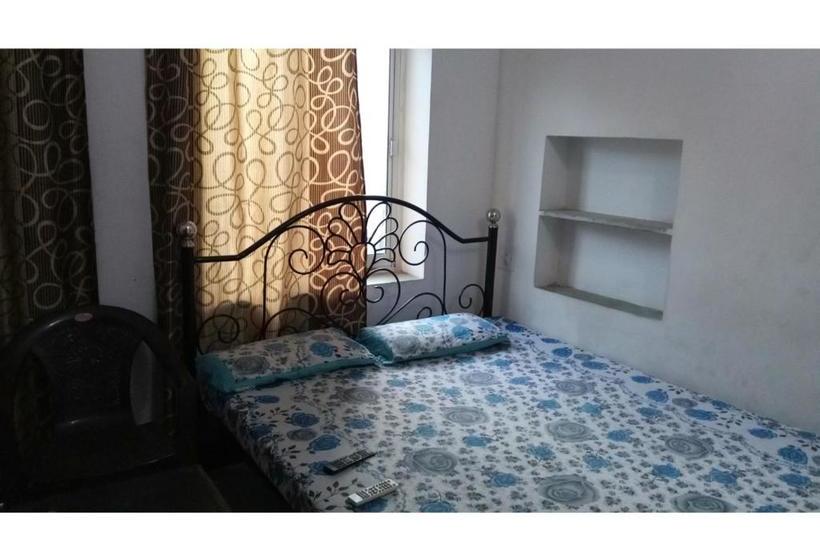 Отель Budget Rooms On Vip Road