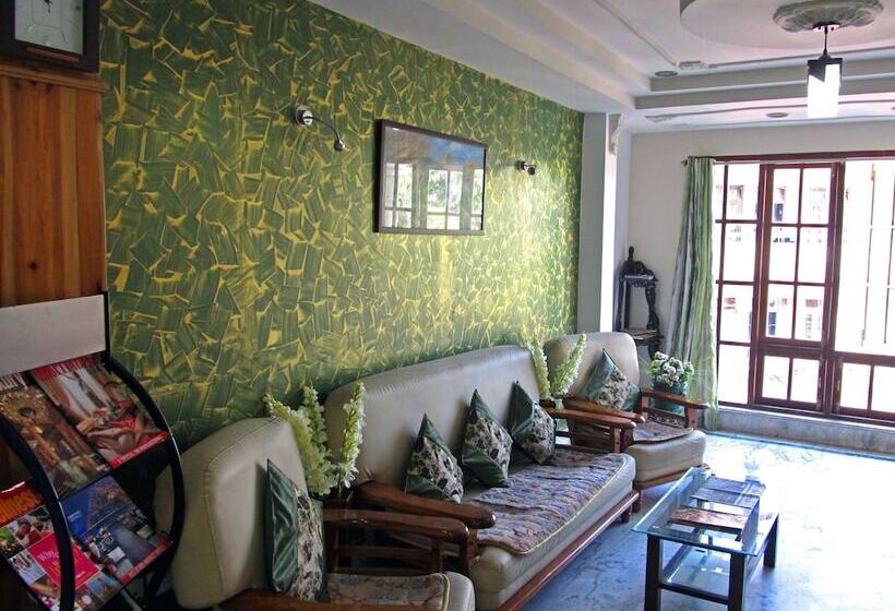 ホテル Retreat Alpine Crest