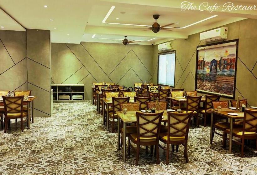 호텔 The Excellency