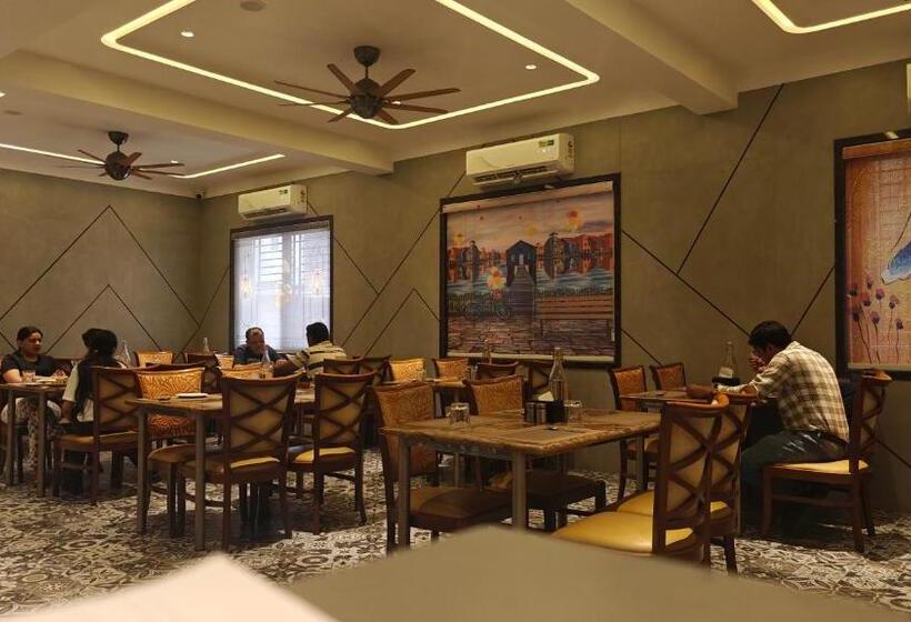 호텔 The Excellency