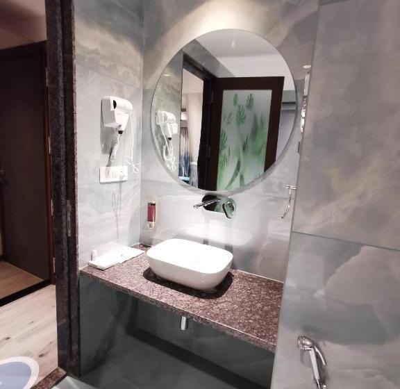 호텔 The Excellency