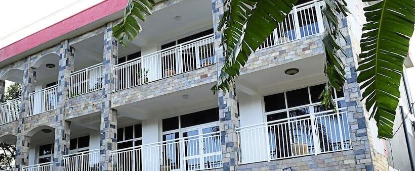 هتل The Shoebill Nest