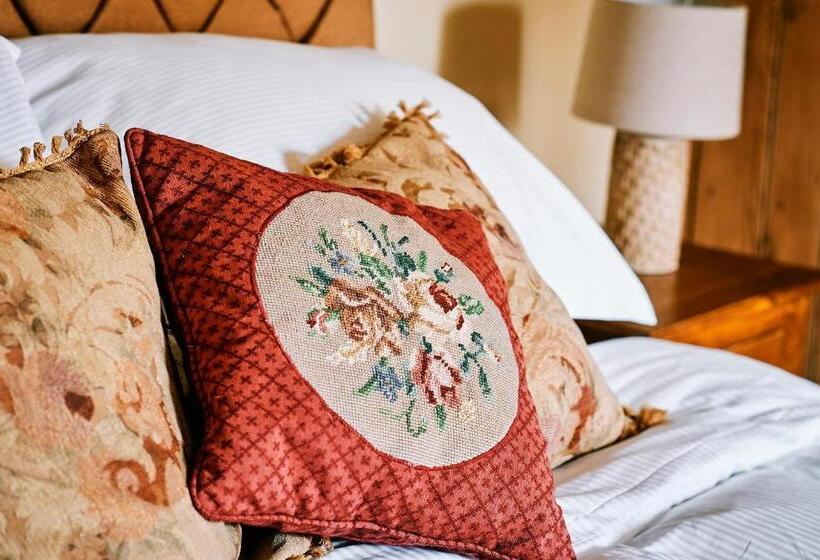 Nuns Cottage Bed & Breakfast