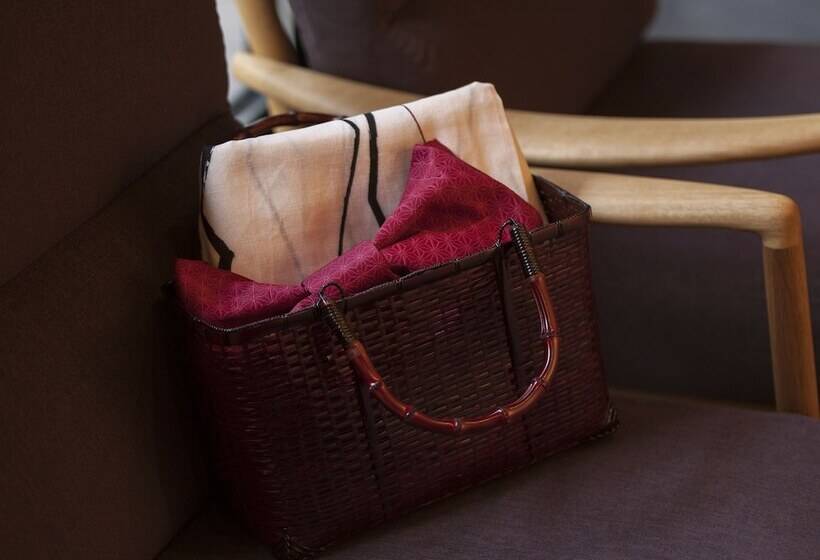 료칸 Tsukiyominoza