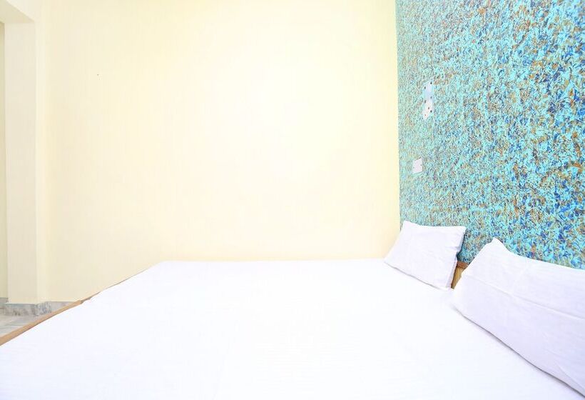 Spot On 43673 Hotel New Mehak Palace