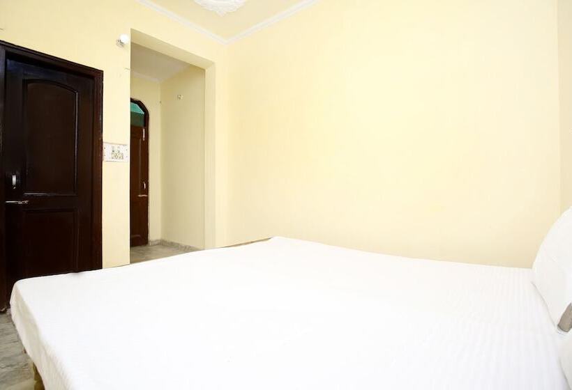 Spot On 43673 Hotel New Mehak Palace