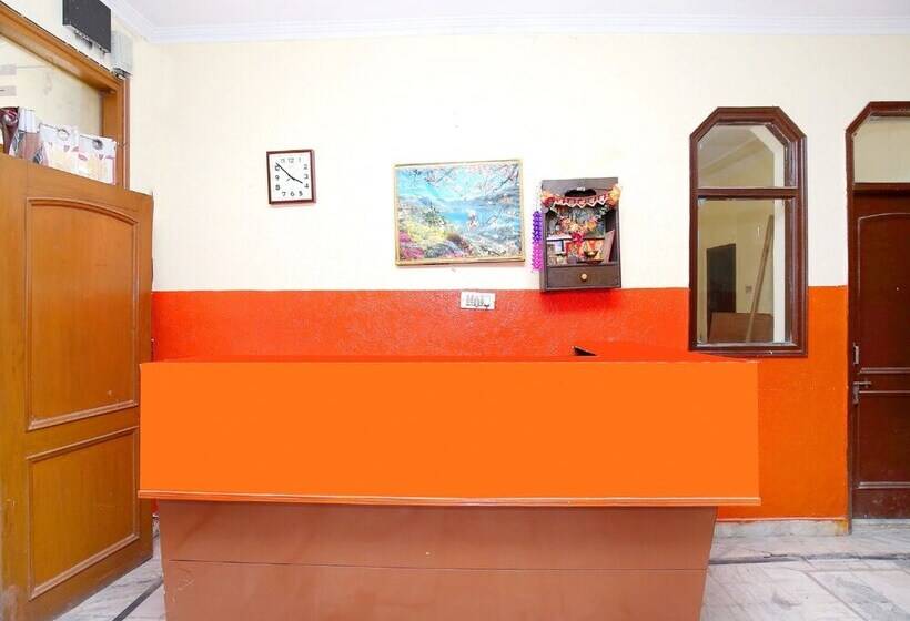 Spot On 43673 Hotel New Mehak Palace