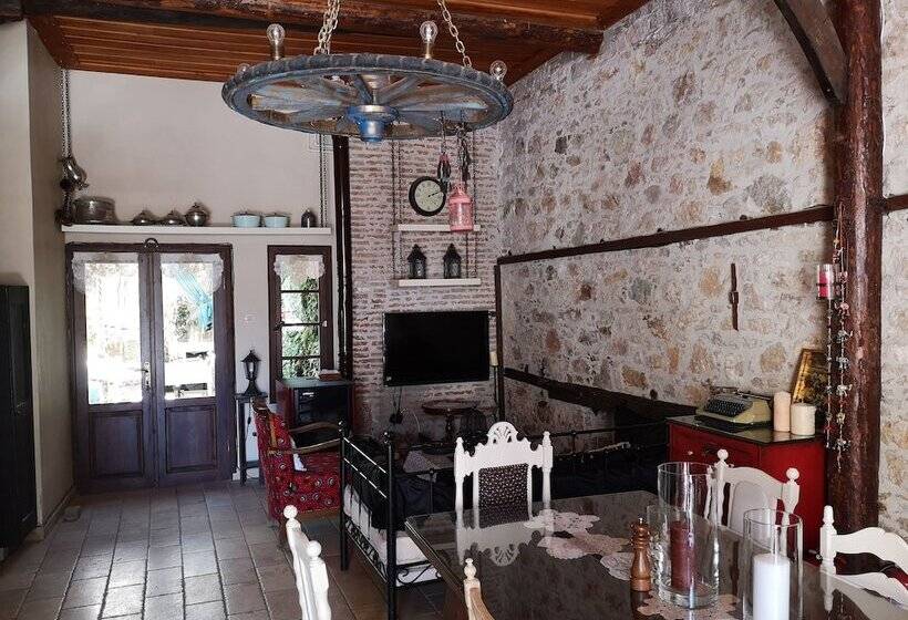 Ayvalik Sarigelin Pansiyon