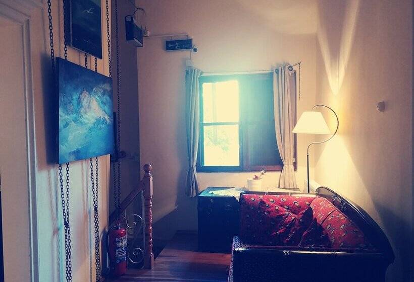 Ayvalik Sarigelin Pansiyon