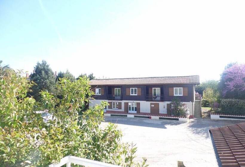 בית מלון כפרי Auberge De Lamagistere