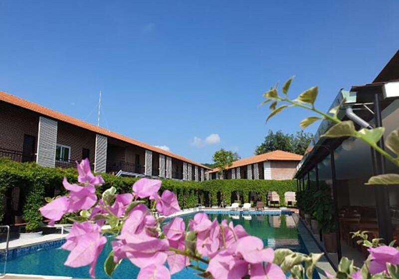 هتل Countryside Phu Quoc Resort