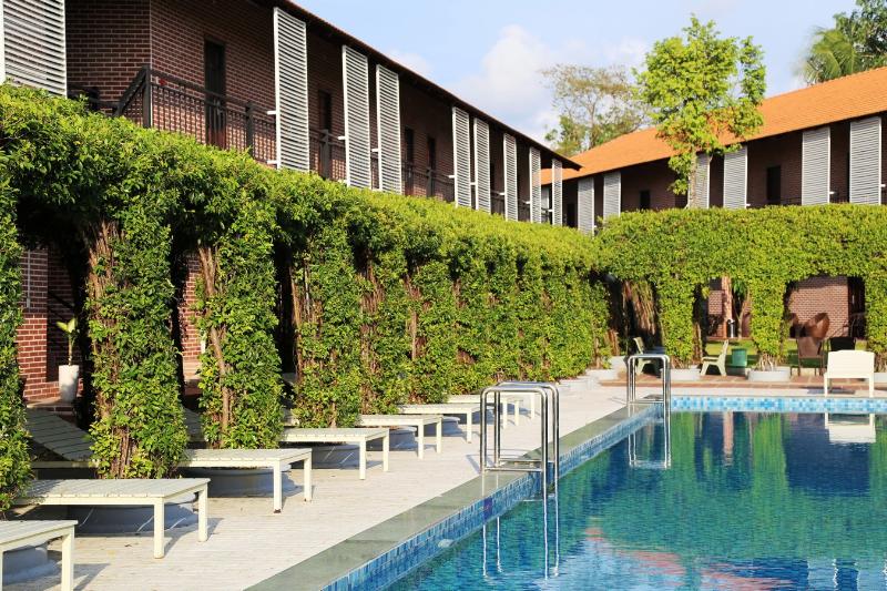 هتل Countryside Phu Quoc Resort