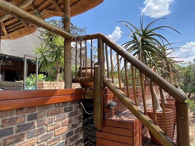 בית מלון כפרי Destri Lodge