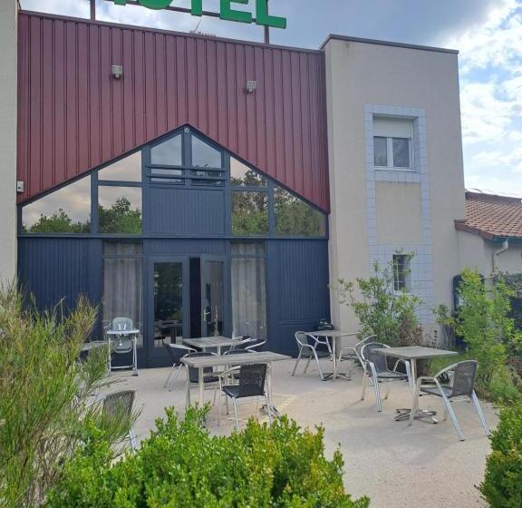 Отель Hôtel Le Grand Chêne