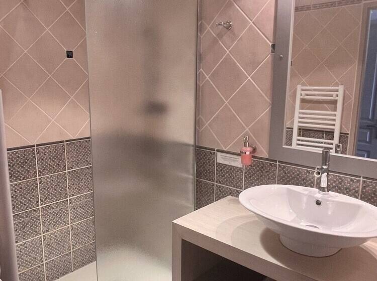 فندق Hôtel Restaurant La Bergerie