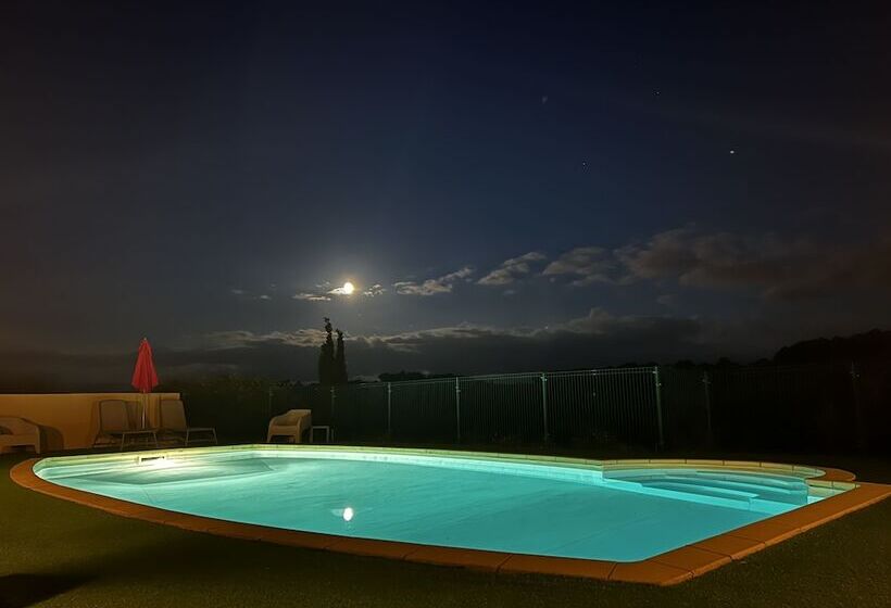 فندق Hôtel Restaurant La Bergerie