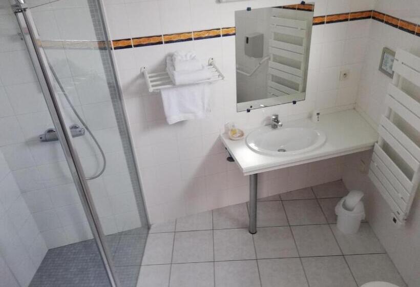 فندق Hôtel Restaurant Les Colonnades