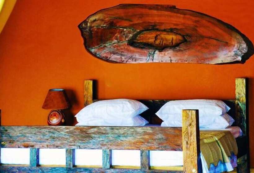 هتل Kabalega Wilderness Lodge