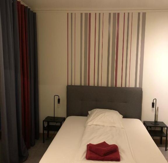 ホテル La Châtaigneraie