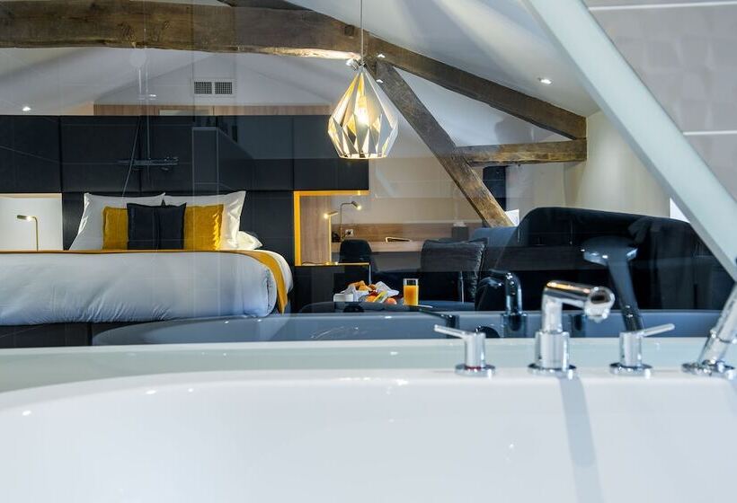 호텔 Logis Hôtel Le Tilia