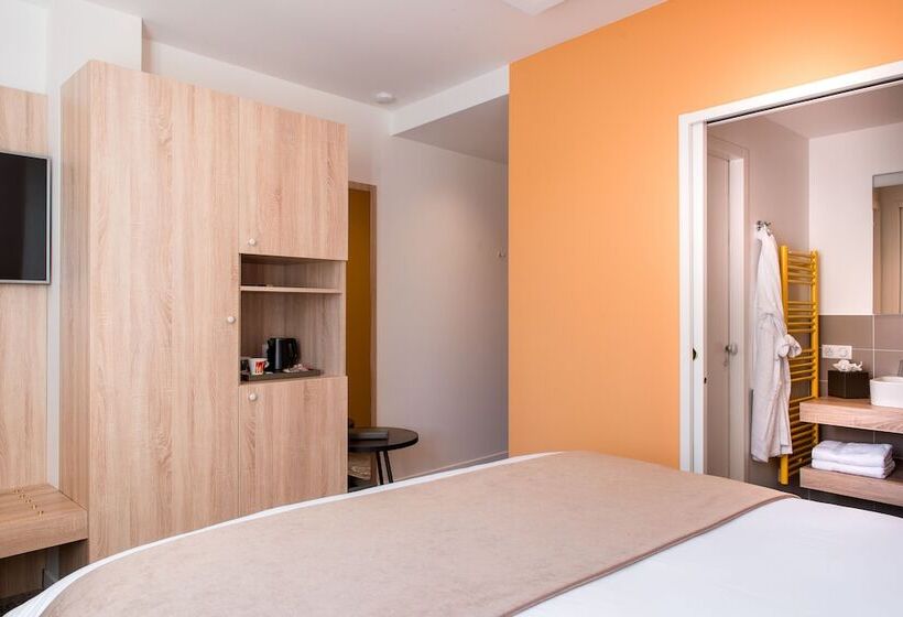 호텔 Logis Hôtel Le Tilia