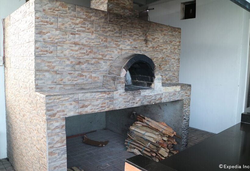 هتل L'fisher Chalet