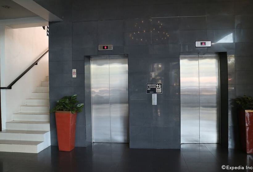 هتل L'fisher Chalet