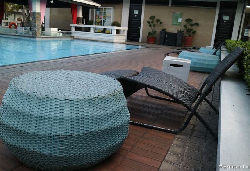 هتل L'fisher Chalet