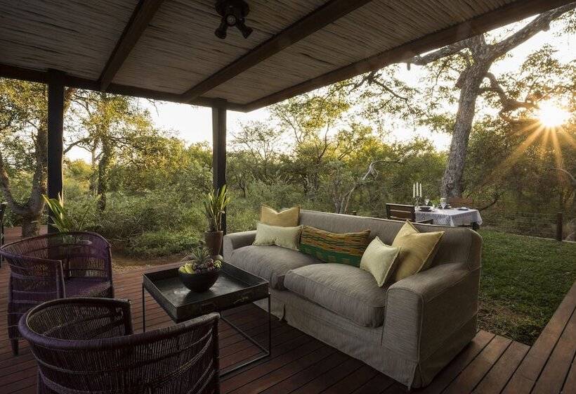 בית מלון כפרי Moya Safari Lodge & Villa