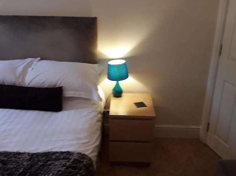 簡易ホテル The Water Rat