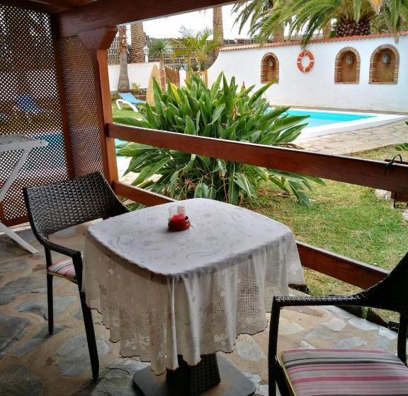 Charming House In Buenavista Del Norte With Shared Pool