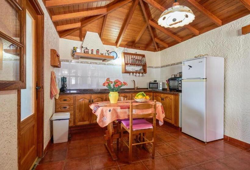 Charming House In Buenavista Del Norte With Shared Pool