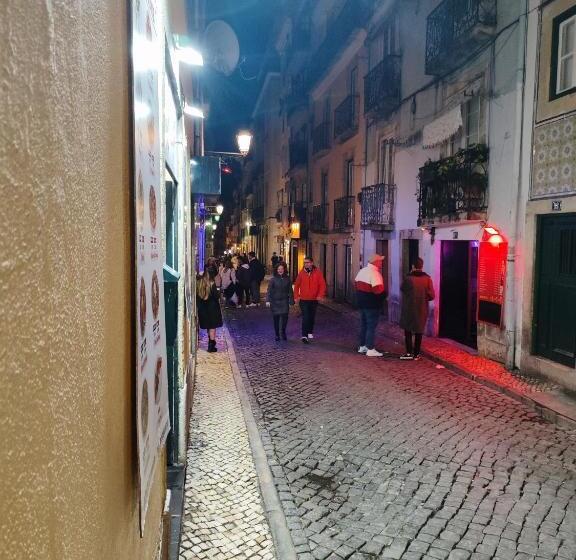 پانسیون Room Atalaia   Bairro Alto