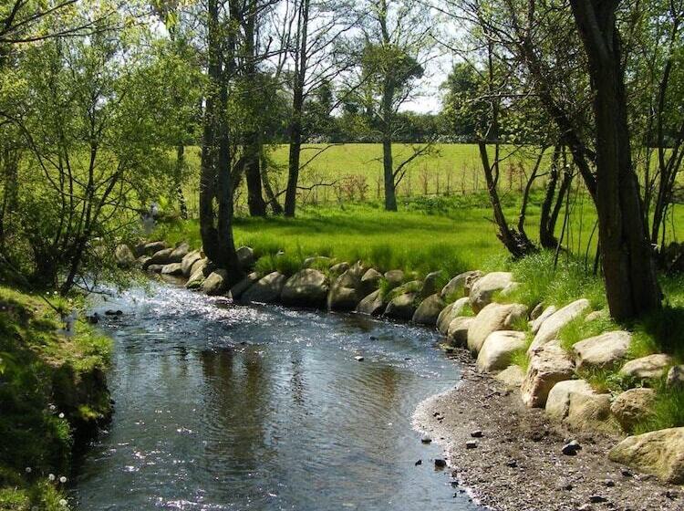 Riverfield Bed And Breakfast