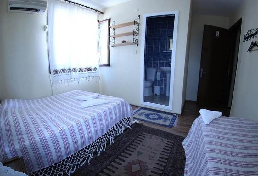 Tuncay Pension