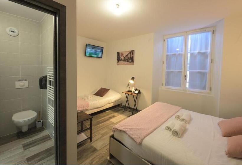 בית מלון כפרי De La Croisee