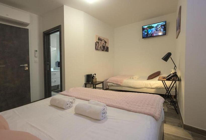 בית מלון כפרי De La Croisee