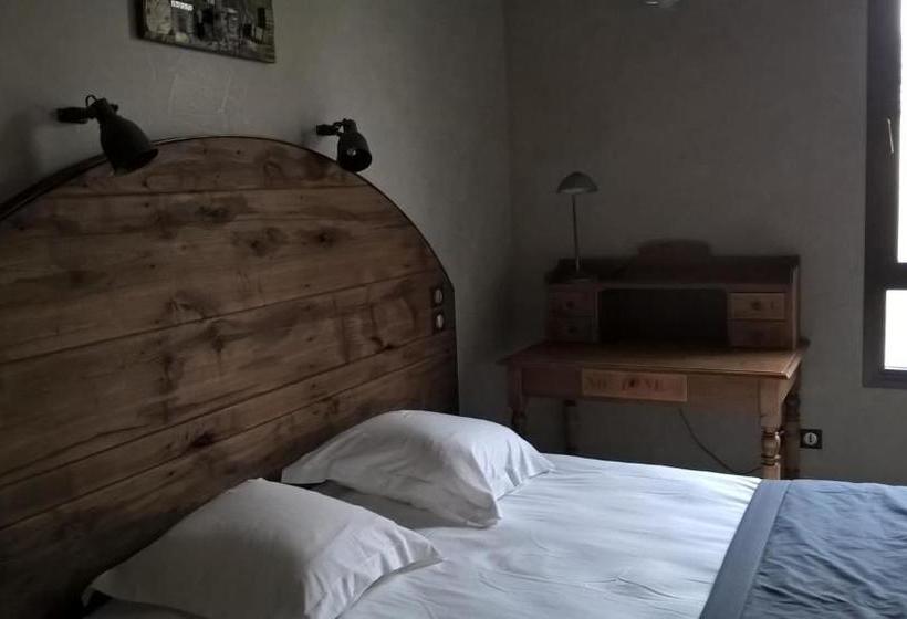 فندق Les Chalets De Maramour