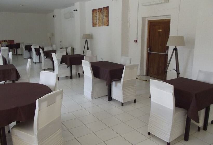 بنسيون Le Domaine De Jaugy